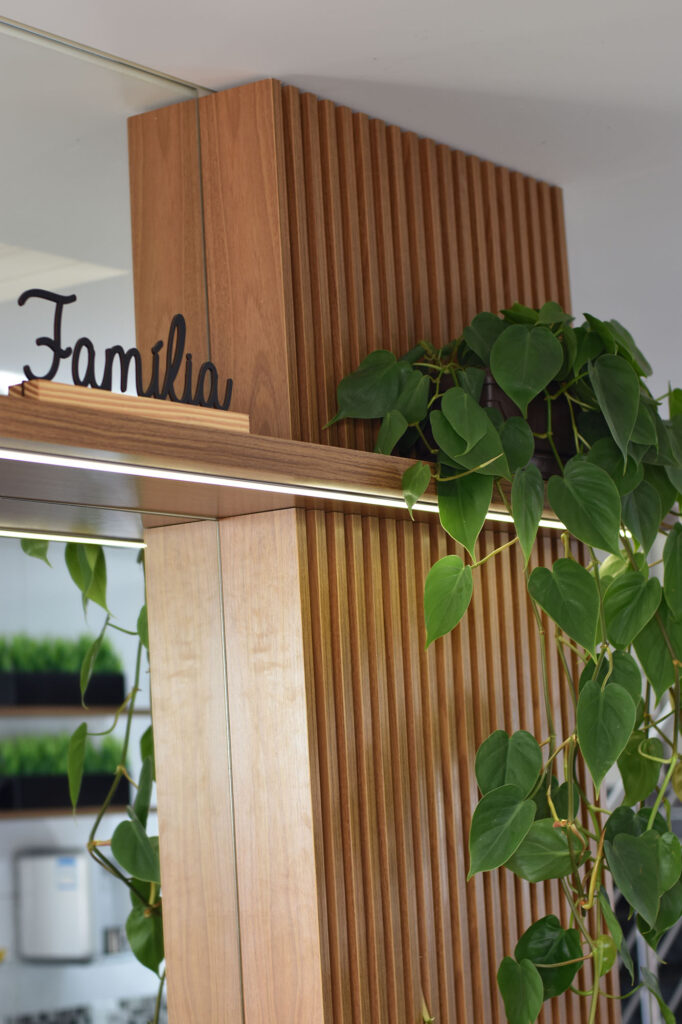 06 Detalhe painel ripado